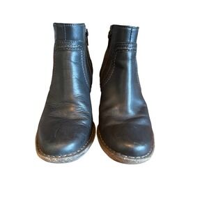 Clarks Carleta Paris Ankle Boot Side Zip‎ Women 8 M Black Leather Block Heel